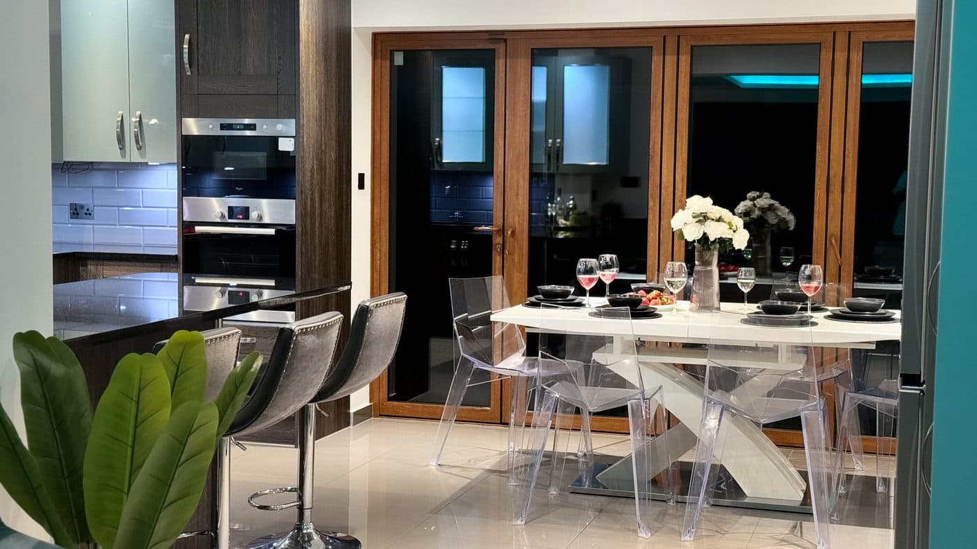 Luxurious London House Interior Design & Staging - Pt.2 Kitchen, Dining Area & Garden